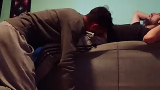 Atenci&oacute;n especial a macho peludo&period; Mamada deliciosa&period;